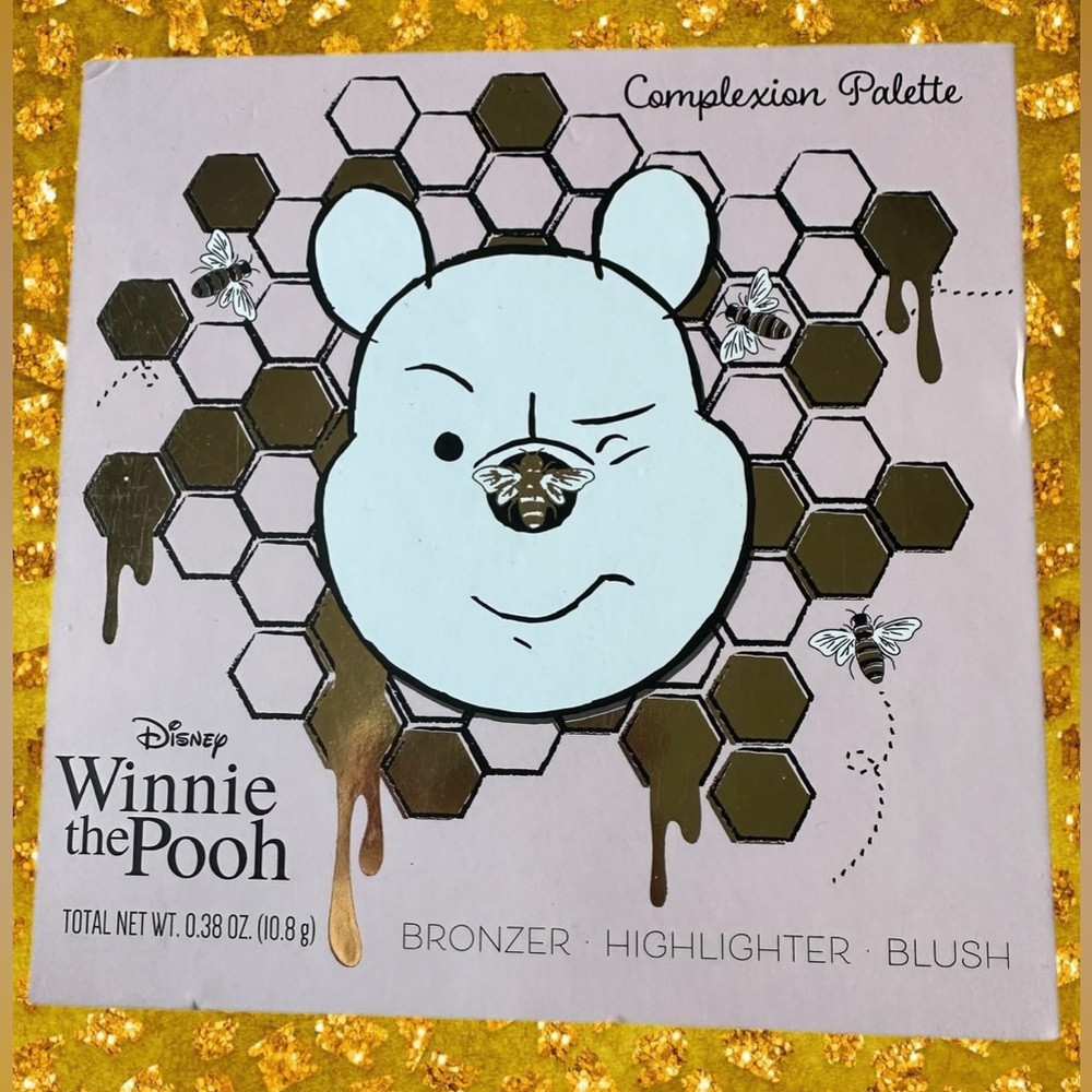 Disney Winnie the Pooh Complexion Palette- Bronzer, Highlighter, and Blush NWT